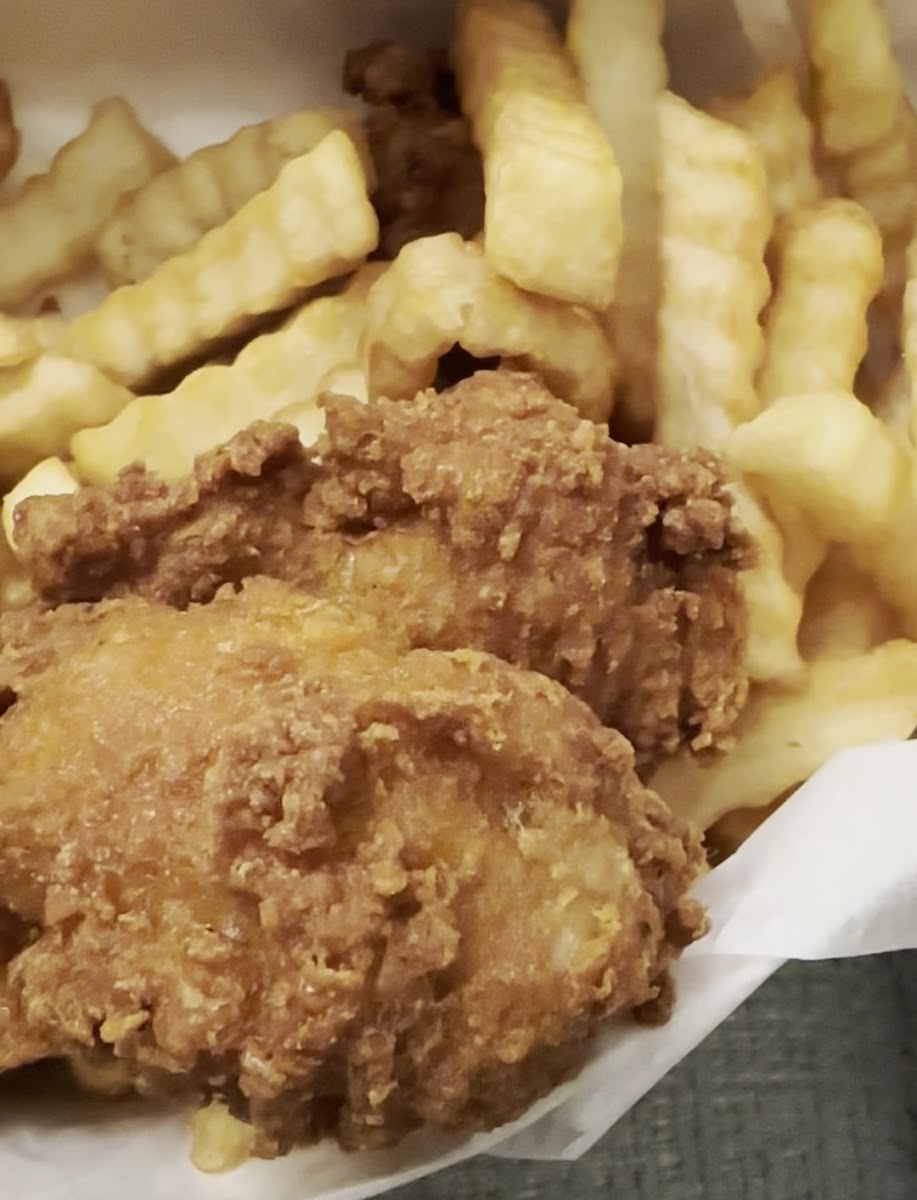 Crown Fried Chicken & Grill - photo 3