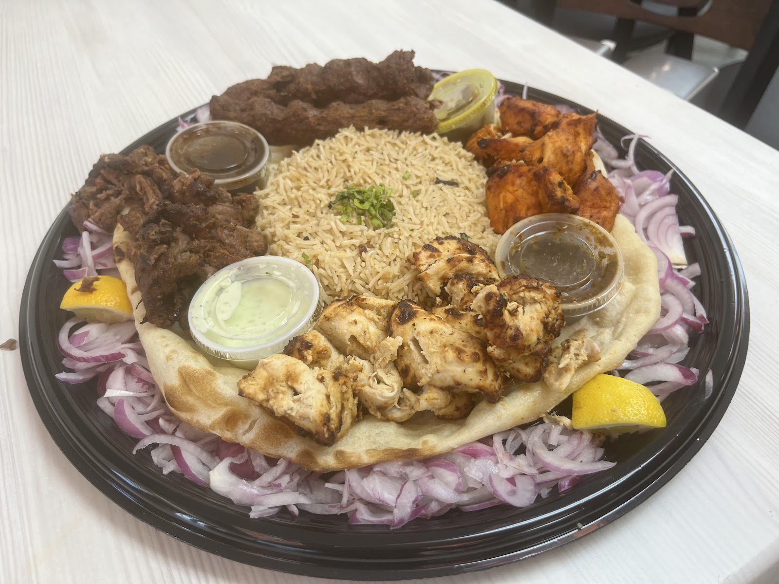 Lyari Cafe Finest Pakistani/Indian Halal Cuisine - photo 5