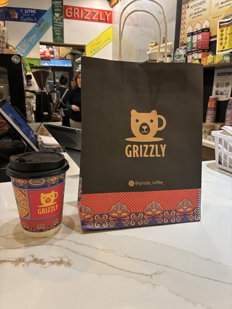 Grizzly Coffee & Tea House - photo 2