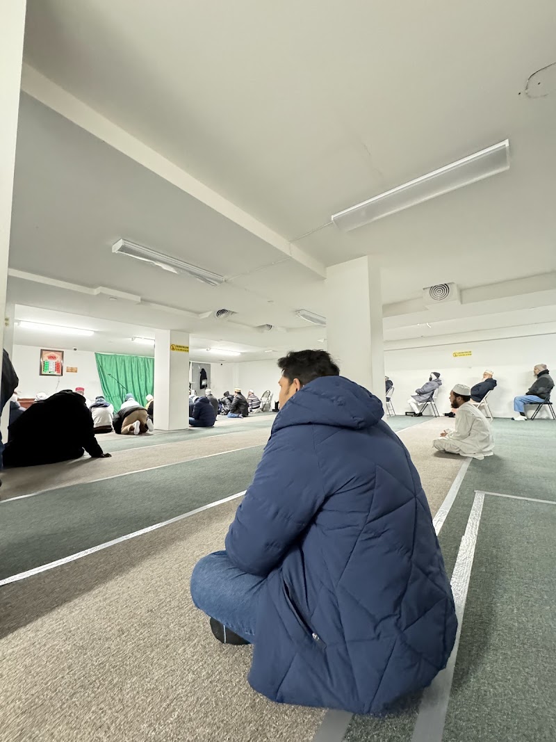 American Muslim Center Inc