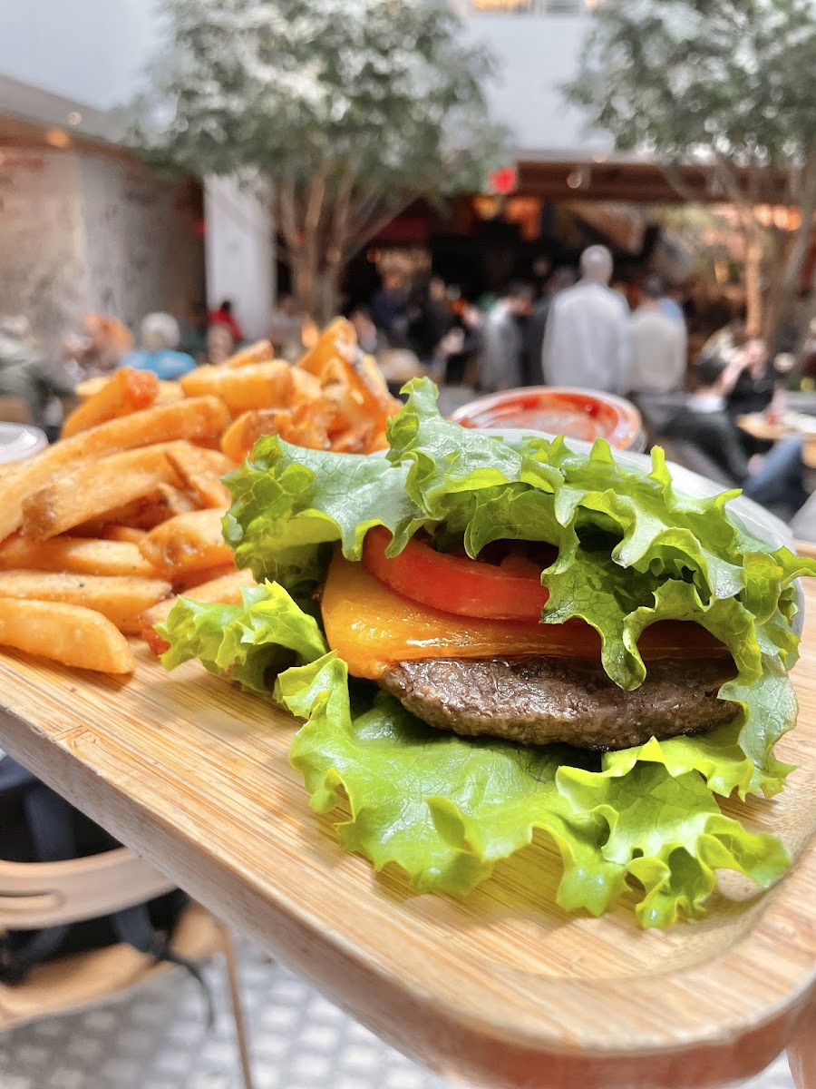 BK JANI at The Hugh photo 2