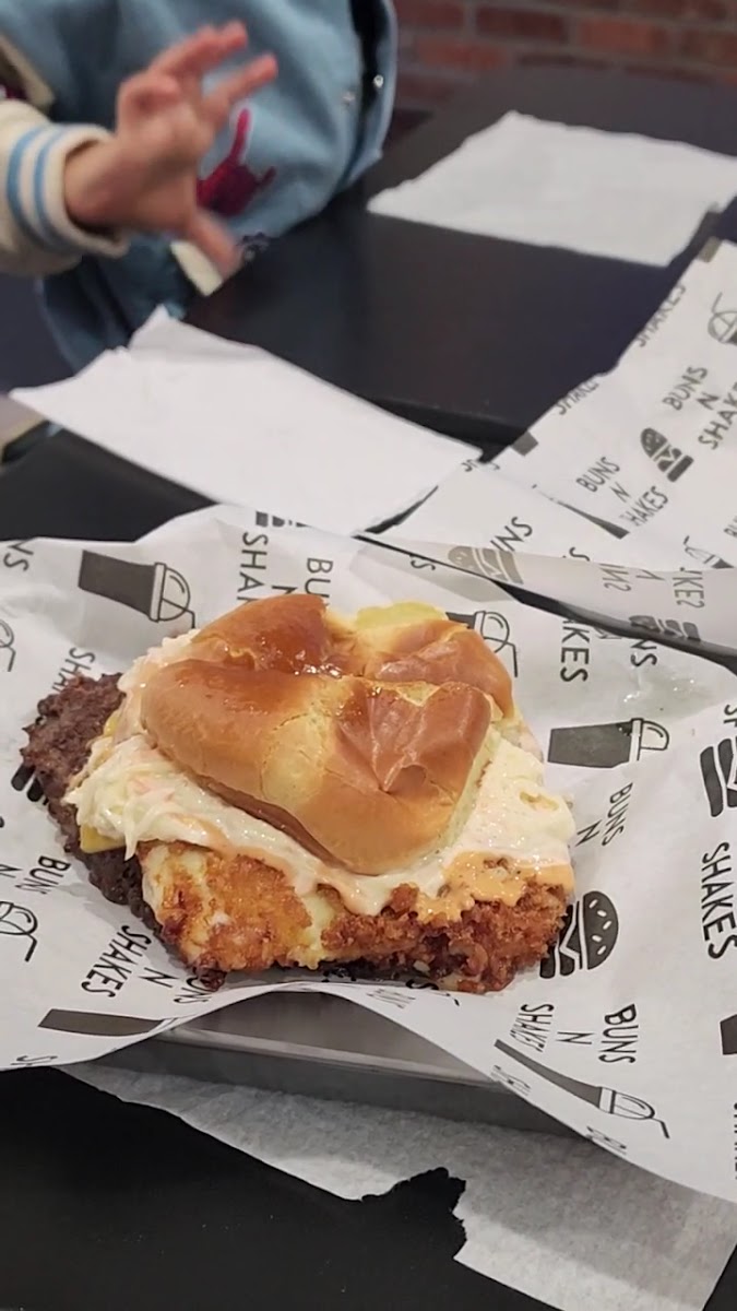 Buns N Shakes photo 5