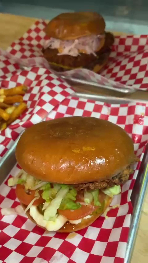 Buns N Shakes photo 4