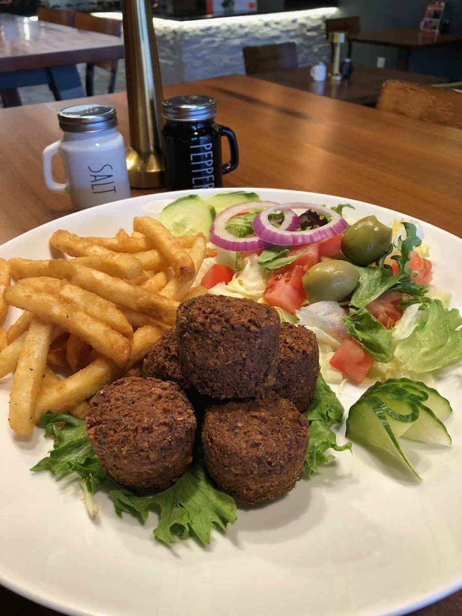 EVOO Mediterranean Cuisine & Cafe photo 2