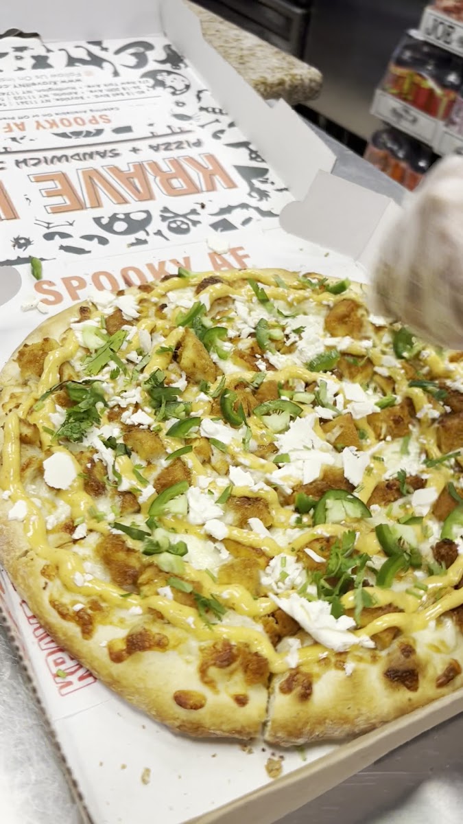 Krave It Pizza & Sandwich Joint - photo 3