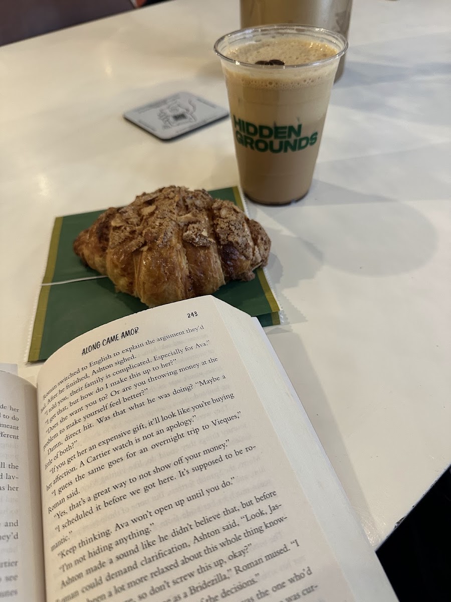 Hidden Grounds Chai & Coffee House - photo 2