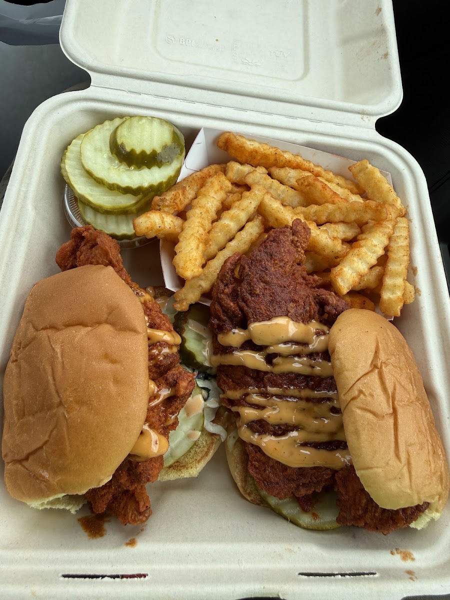Dave's Hot Chicken photo 4