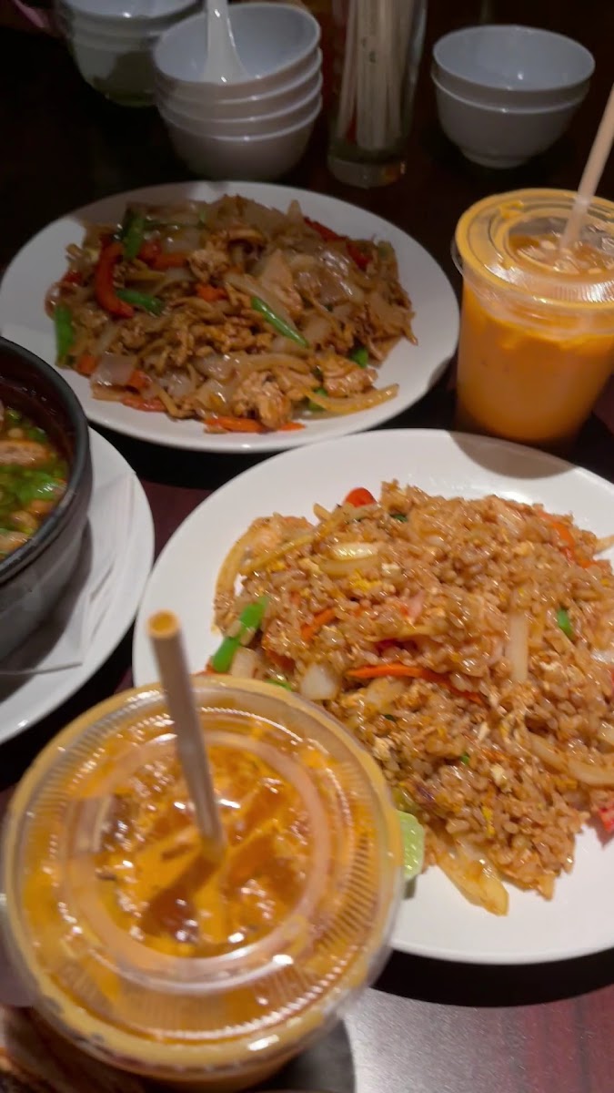 Eatzy Thai - photo 3