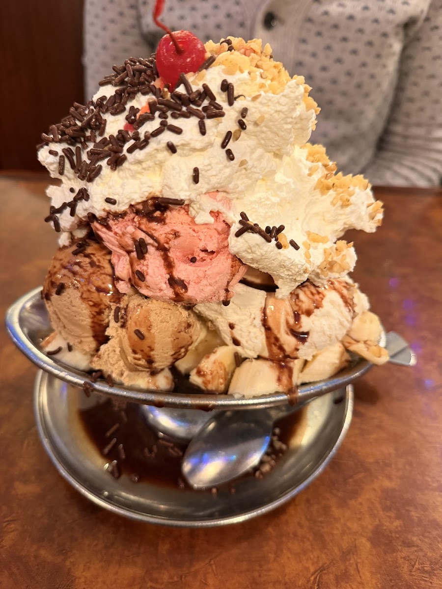 Eddie's Sweet Shop photo 4