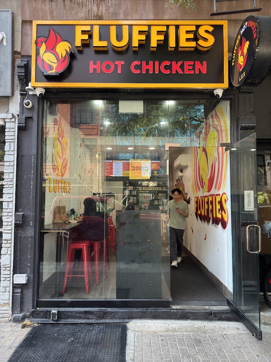 Fluffies Hot Chicken - LES photo 2