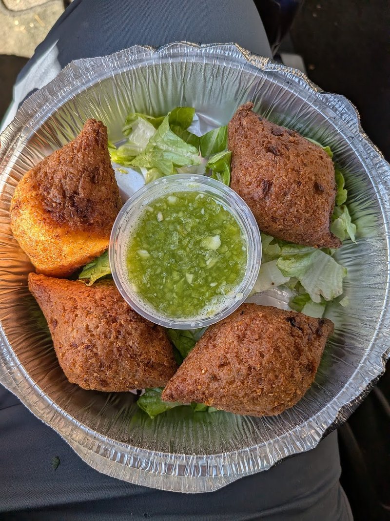 Al Reef Bakery and Restaurant - photo 2