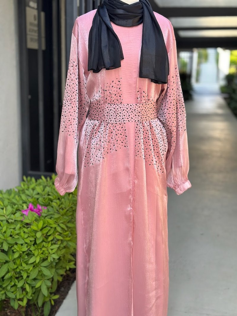 RK Fashions LA | Modest Abayas | Hijabs | Scarves