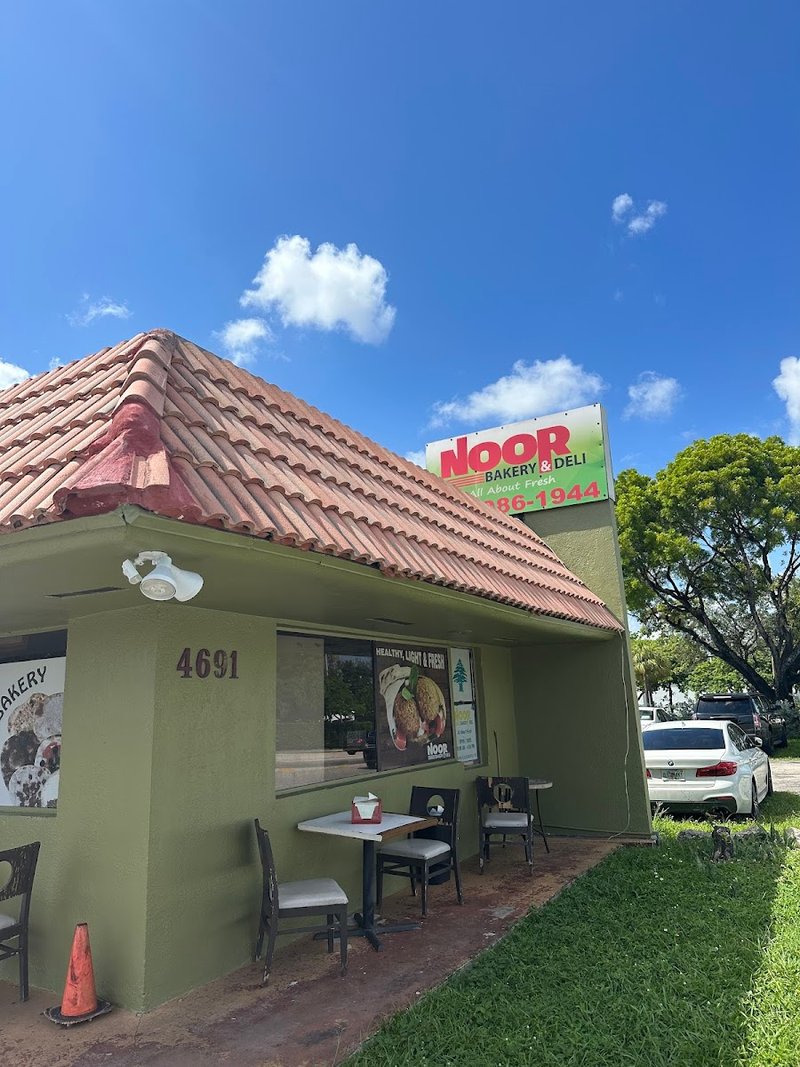 Noor Bakery & Deli