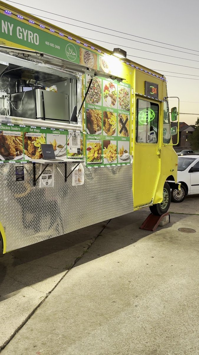 TX NY Famous Halal Gyro