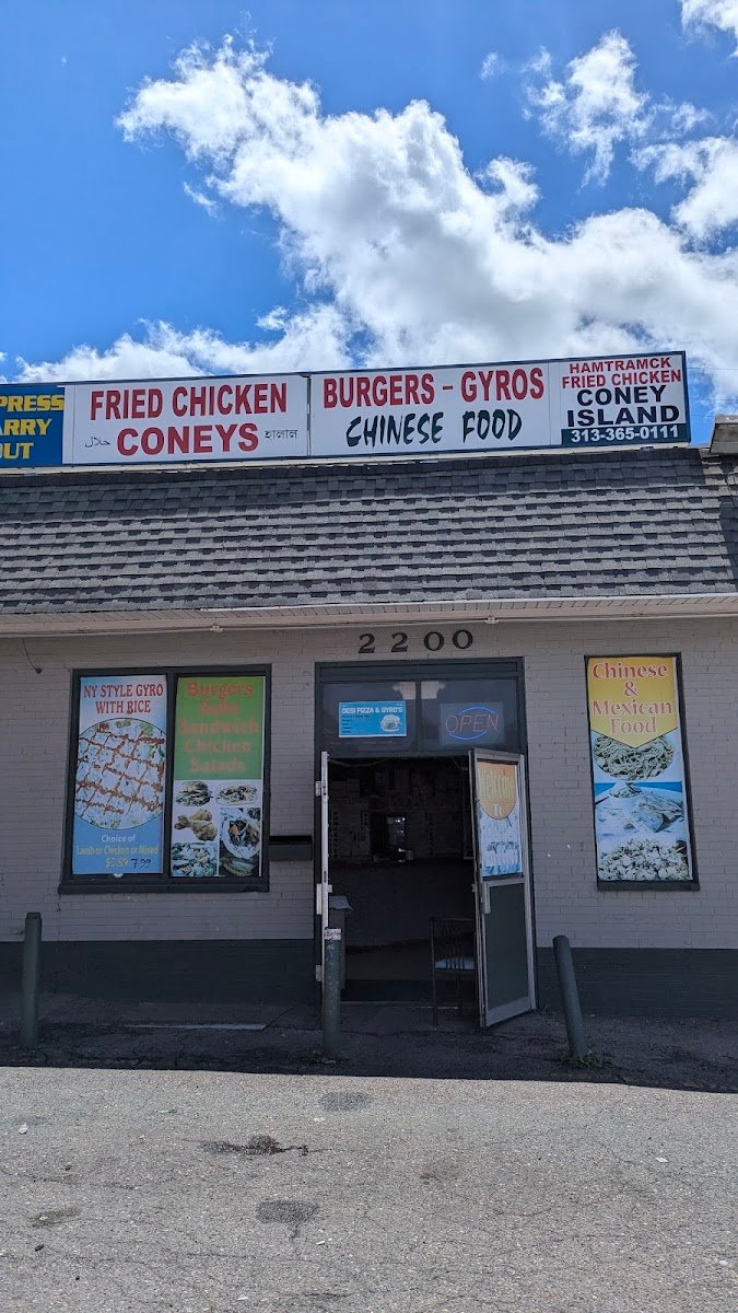 Halal Desi Pizza & Gyro's