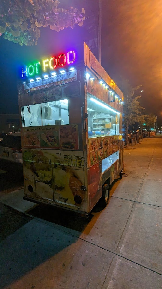 NYC HALAL FOOD CART
