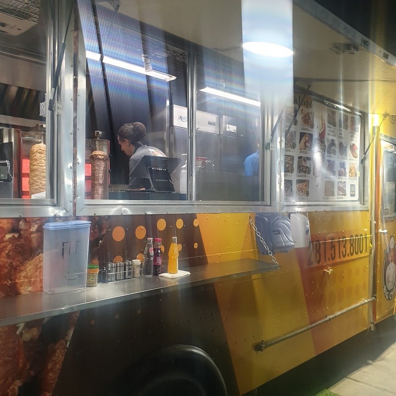 Al Reem Halal (Food Truck)