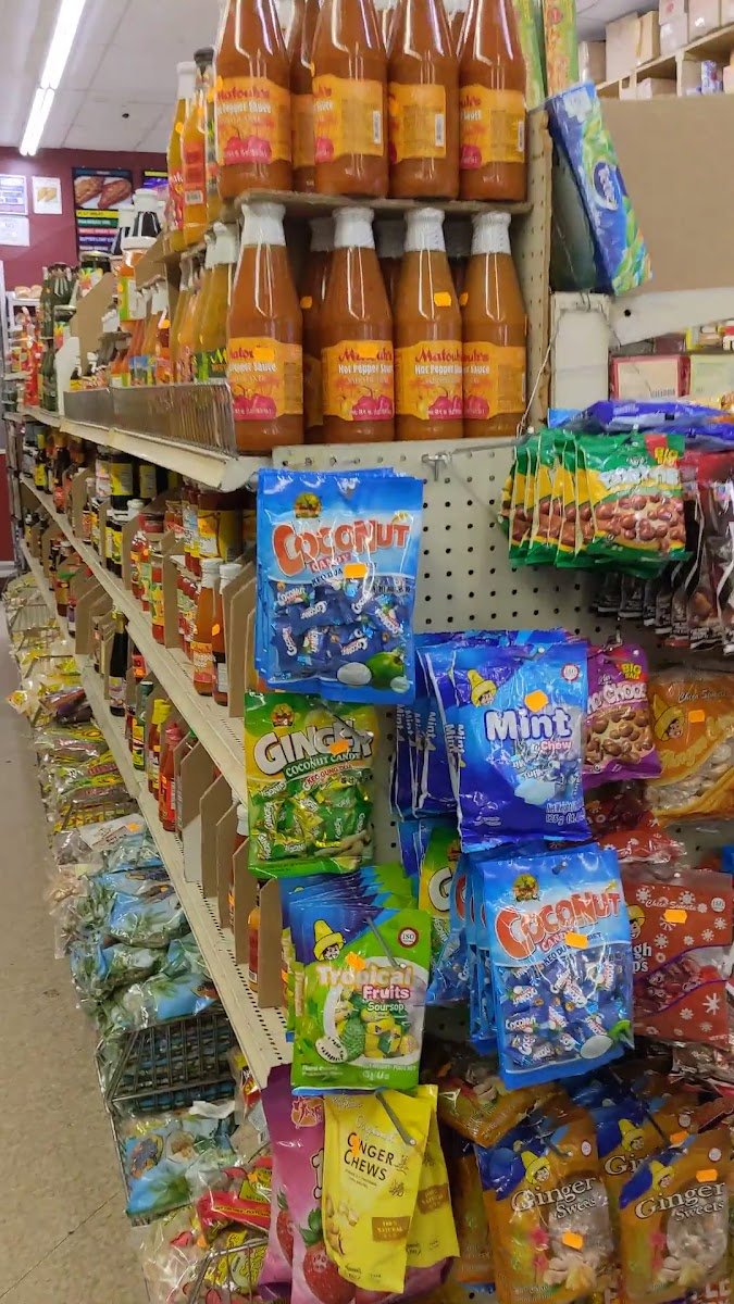 Bereket Halal Meat & International Grocery - photo 3