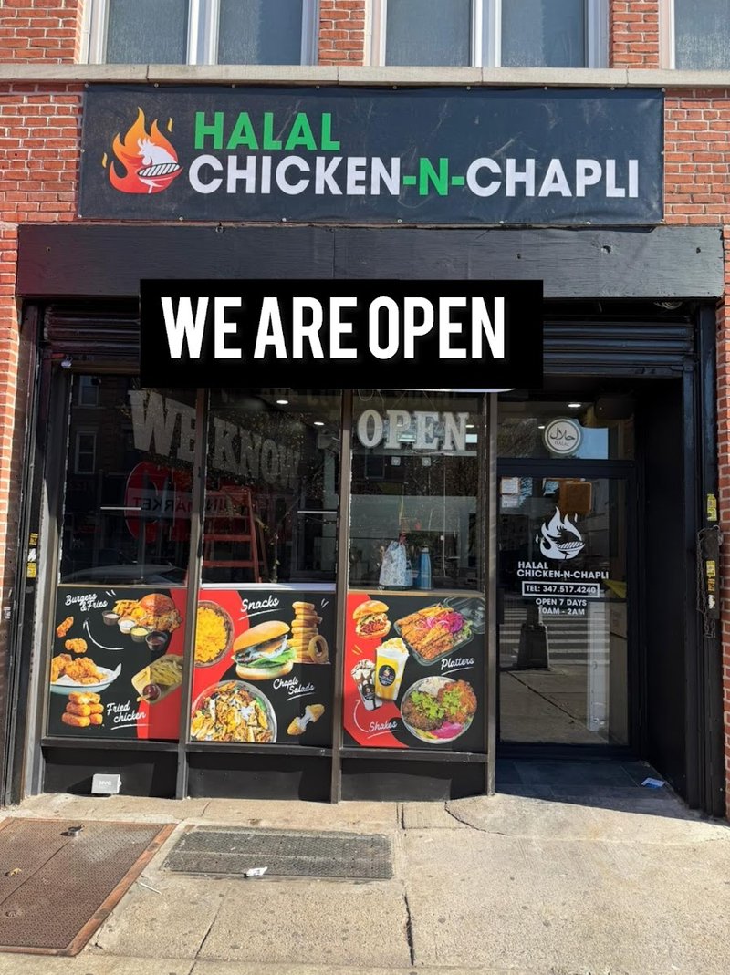 HALAL CHICKEN-N-CHAPLI