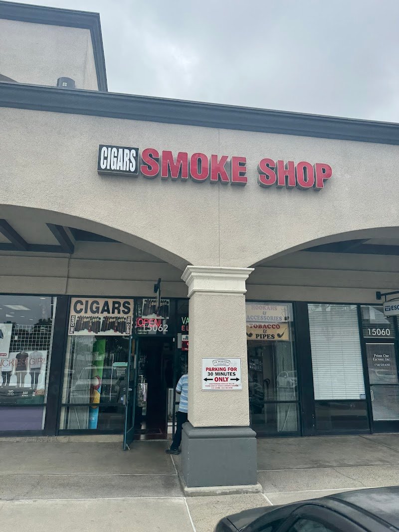La Mirada Smoke Shop