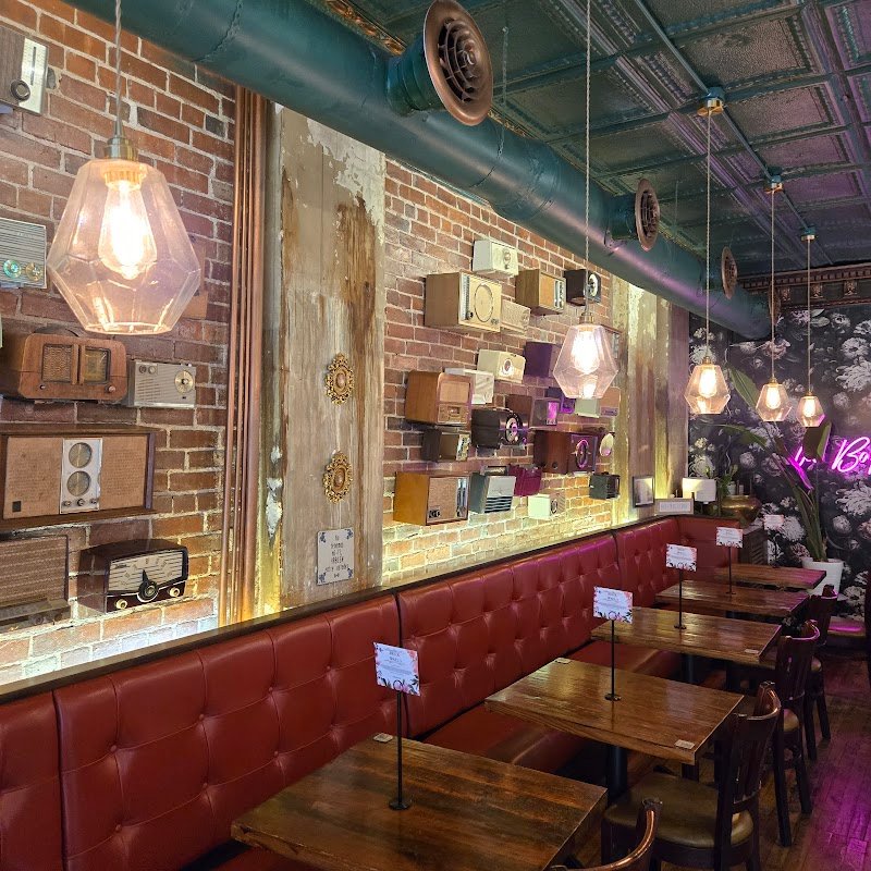 Pistachio Café - photo 2