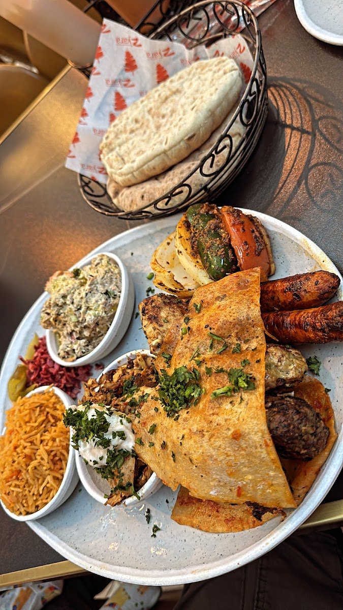 Zyara Restaurant - photo 2