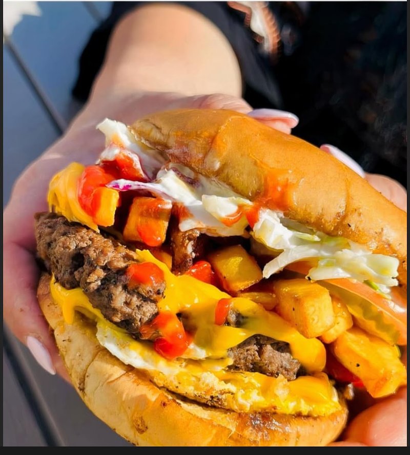 Yummy Burgers & More Halal - photo 4