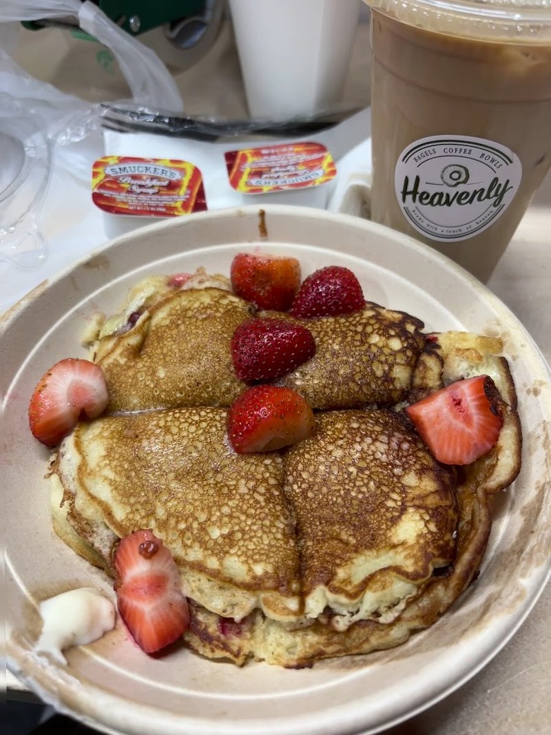 Heavenly Market and Deli - photo 3