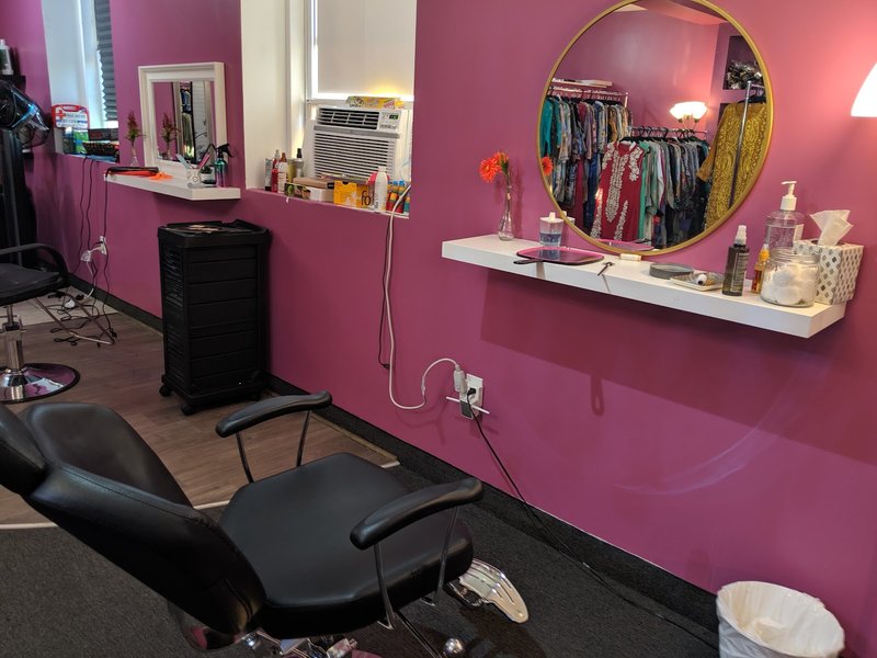 Aisha Beauty Salon
