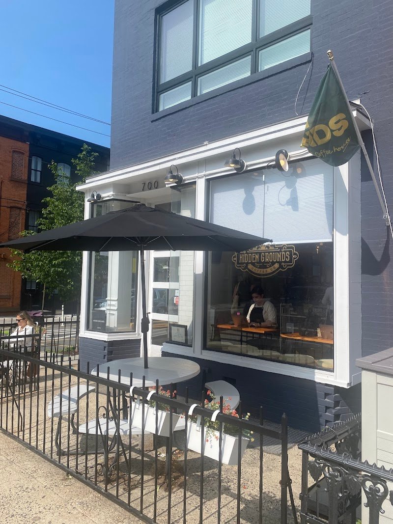 Hidden Grounds Chai & Coffee House - photo 4